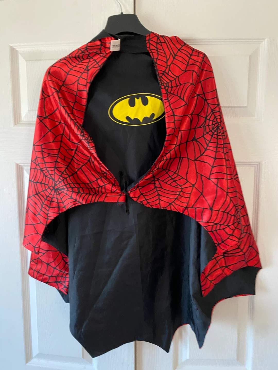 Reversible Spider-Man and Batman Costume Cape - photo 4