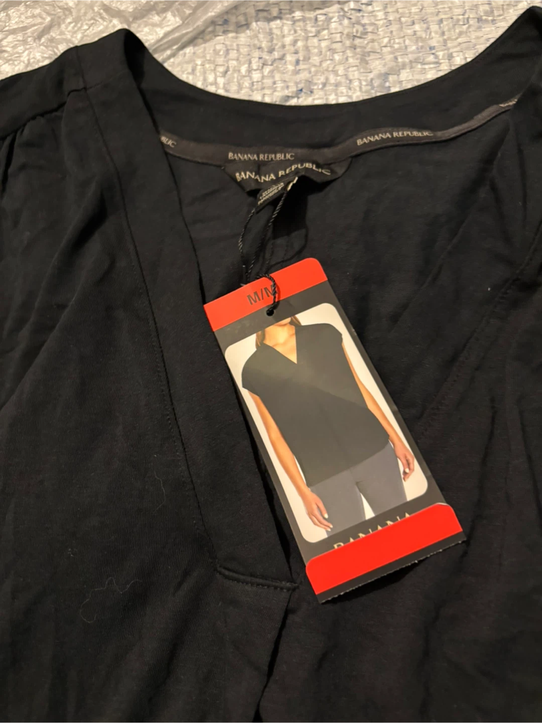 Banana Republic Black V-Neck Top - photo 2