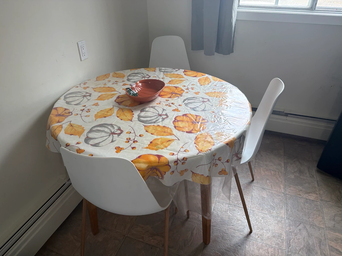 Round Dining Table and 3 White Chairs