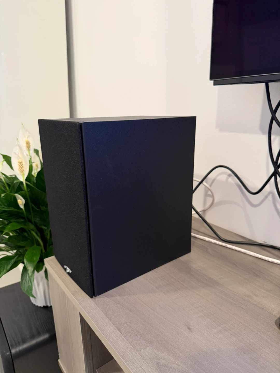 Bookshelf speakers - photo 2