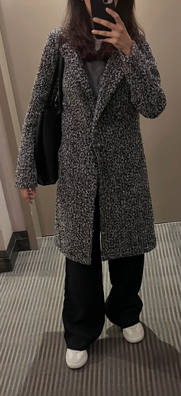 Black Grey Fall Coat – Size Small [FALL WARDROBE 🍂] - photo 5