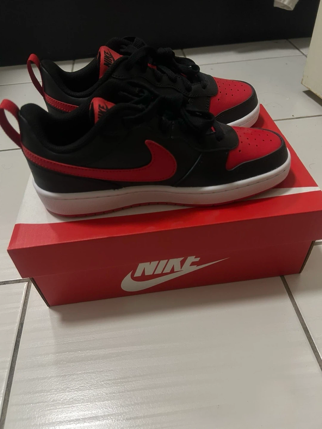 Nike Black & Red Sneakers | Women’s 5 | Y2K / Streetwear - photo 2