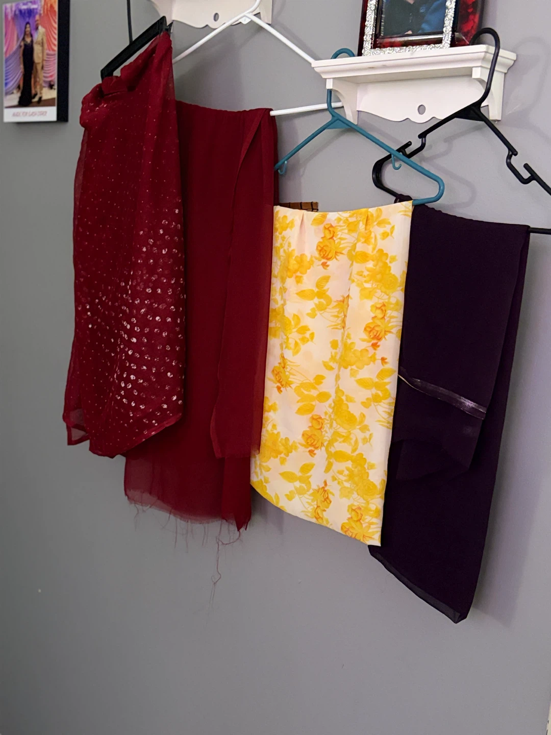 Set of 4 Decorative Scarves/Dupattas Chiffon Brand New - photo 3