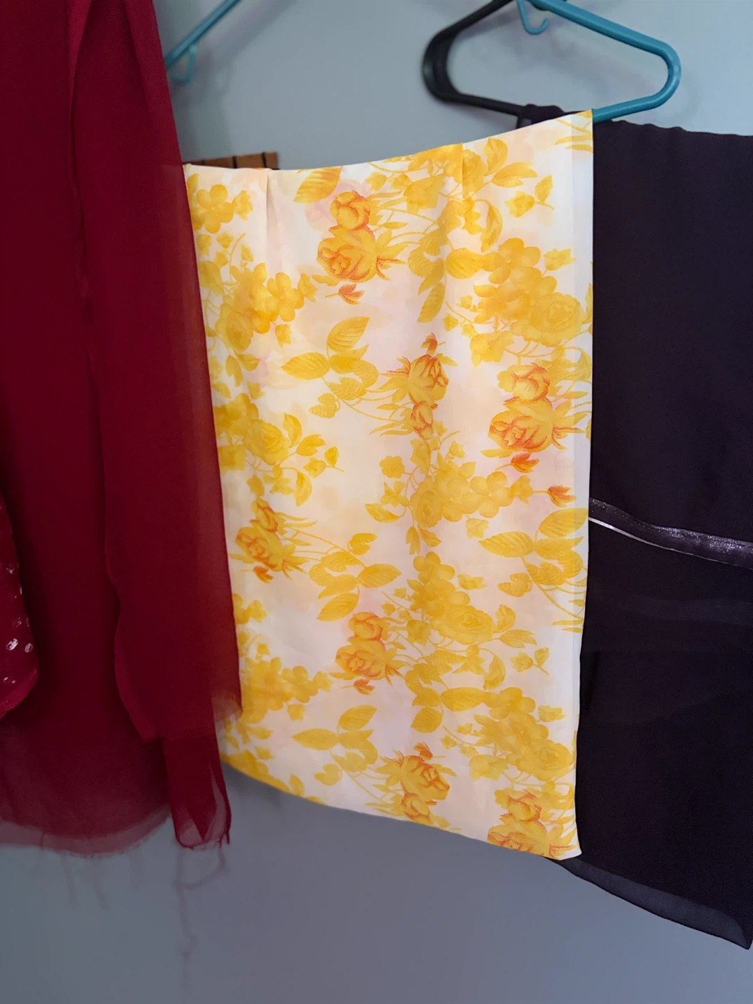 Set of 4 Decorative Scarves/Dupattas Chiffon Brand New - photo 5