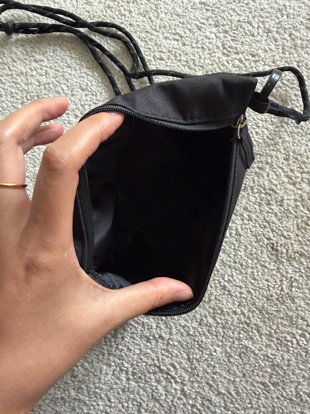 Hunter Black Crossbody Pouch - photo 5