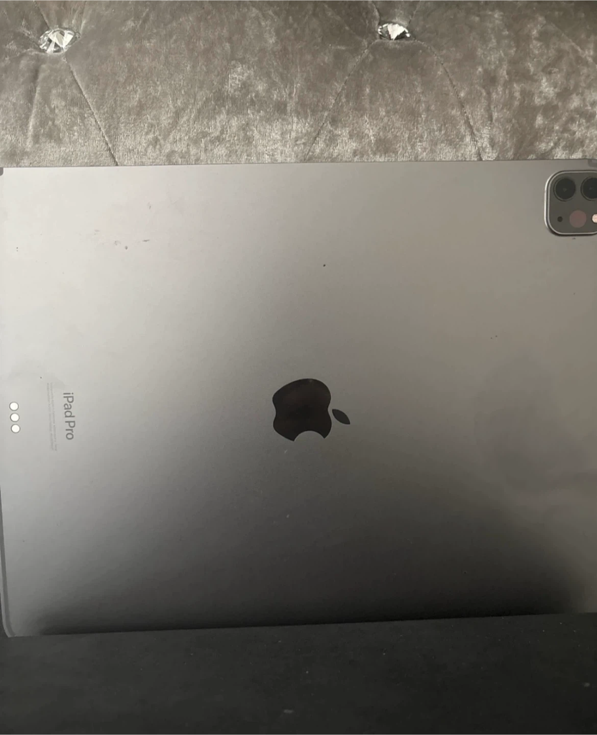 iPad Pro 6th gen 12.9 inch, 512 gb [Includes case and pencil] - photo 2