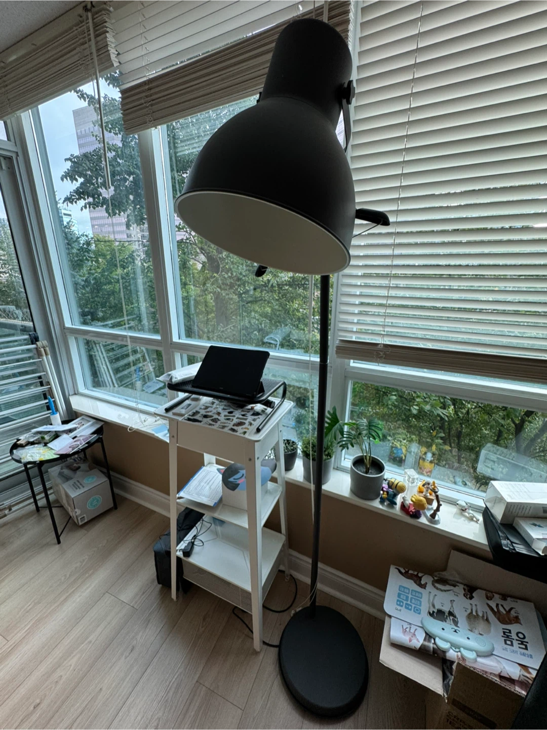 Selling ikea lamp