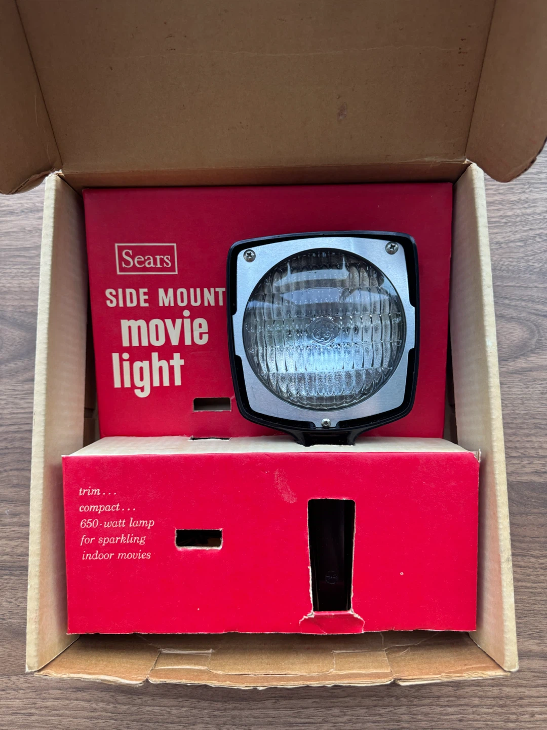 Vintage Sears 650W Movie Light w/ General Electric Lamp