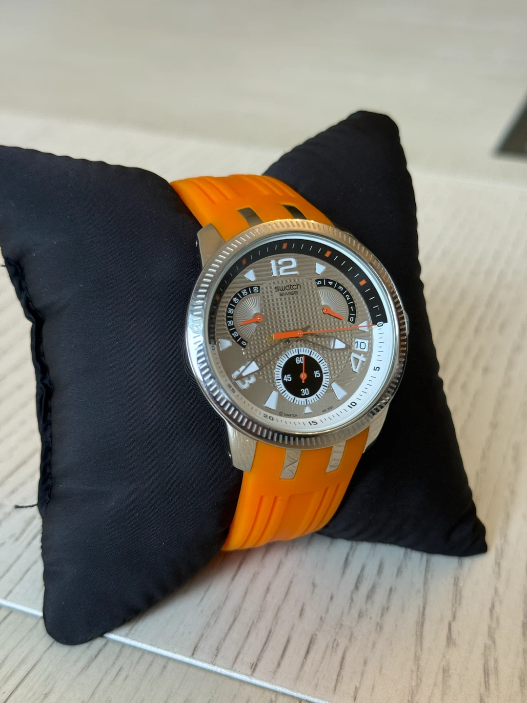 Swatch Irony Chronograph YRS405 Silver & Orange Men’s Watch - photo 3