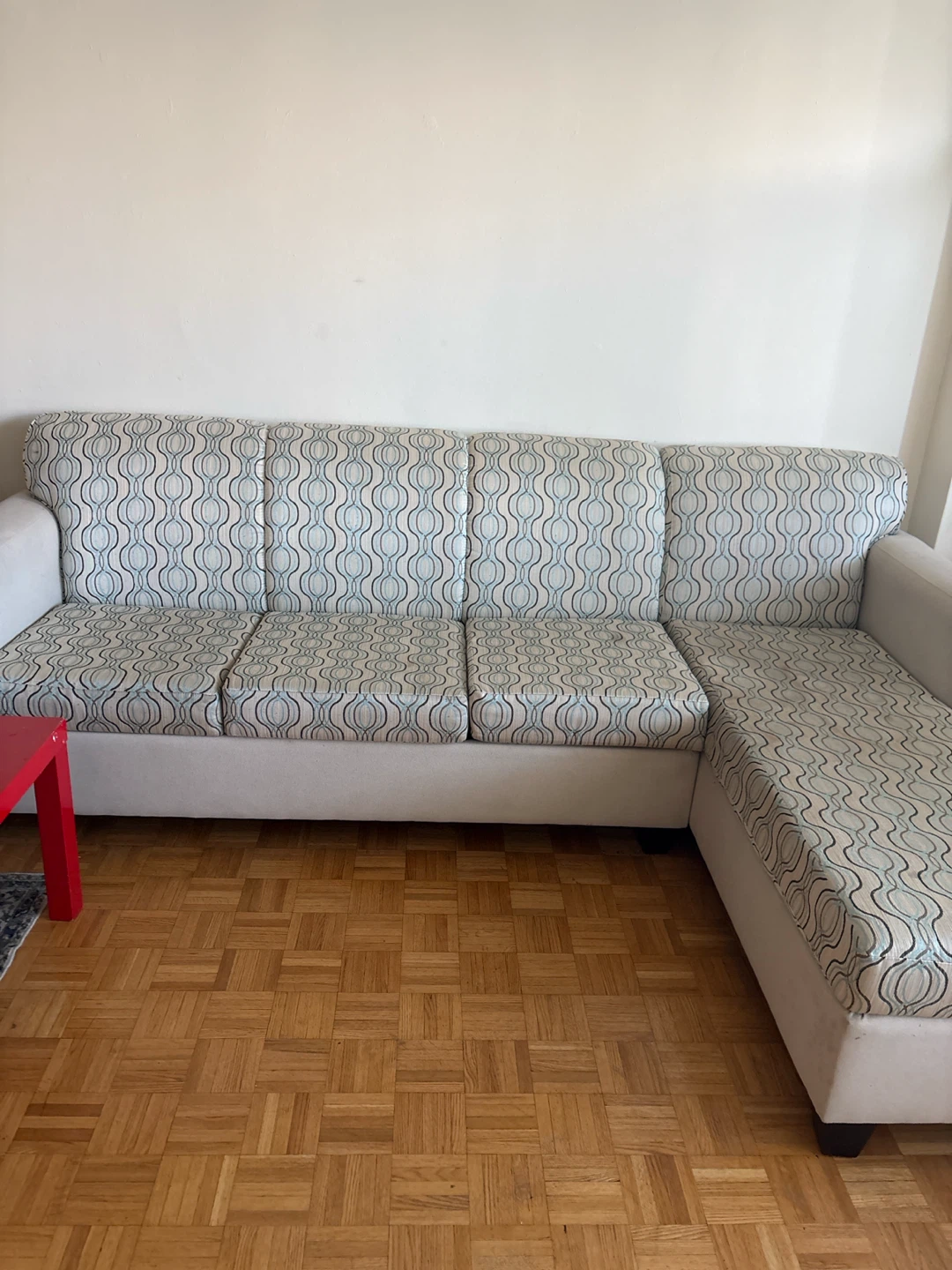 Sectional Sofa with Patterned Cushions - photo 4