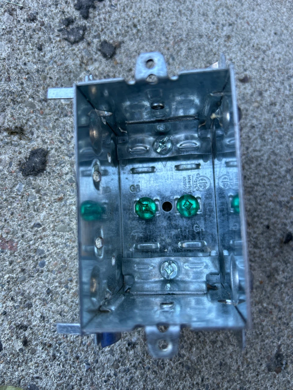 Single Gang Electrical Junction Box - photo 2