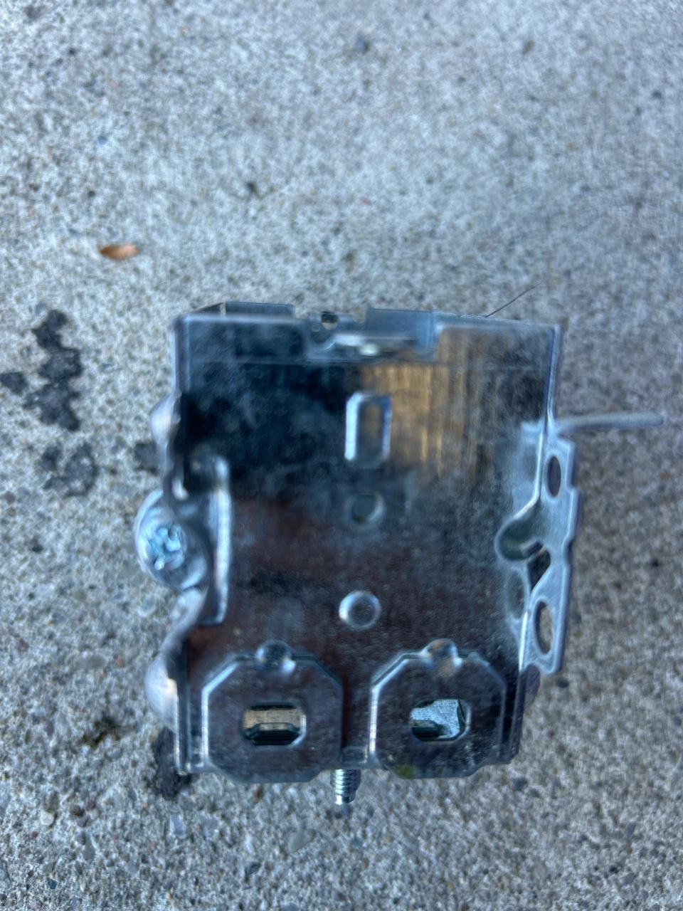 Single Gang Electrical Junction Box - photo 5