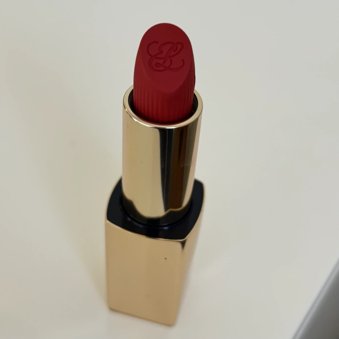 Estee Lauder Pure Color Matte Lipstick 699 Thrill Me