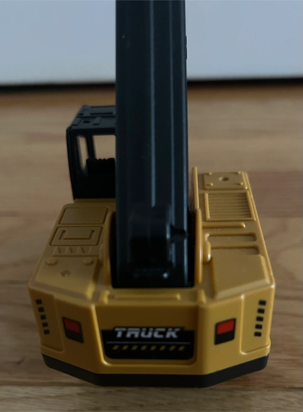 Toy Crawler Crane Truck 168-71 - photo 5