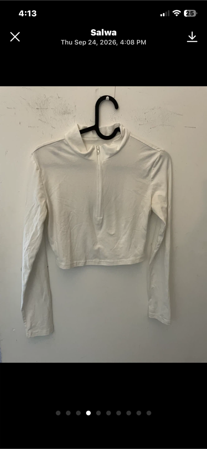 Assorted Women's Tops Bundle - photo 3