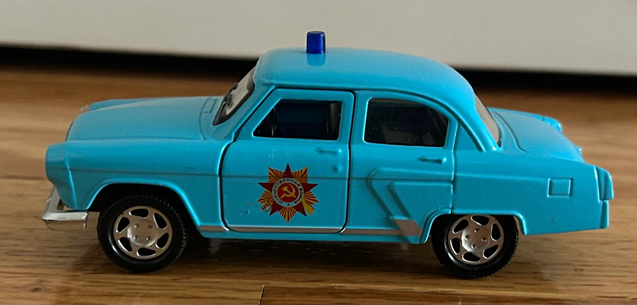 Vintage Light Blue Diecast Toy Car - photo 4
