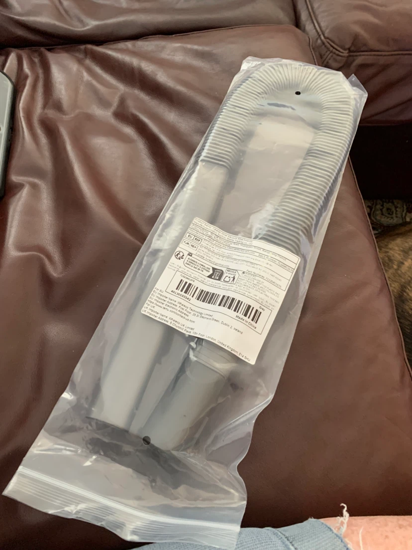Cleaner hose vacuum attachment