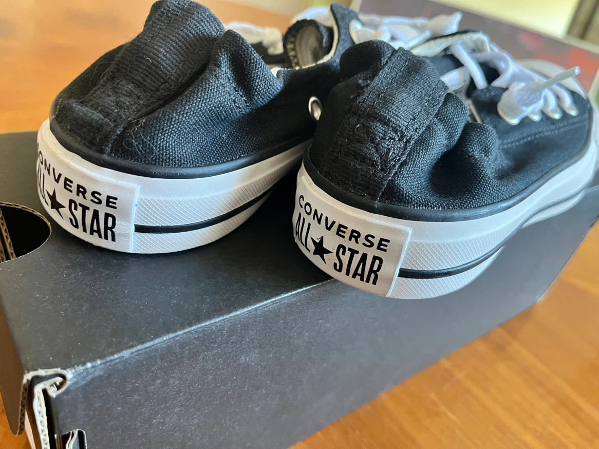 Size 5 Women’s Converse Shoreline (New in box, black) - photo 3