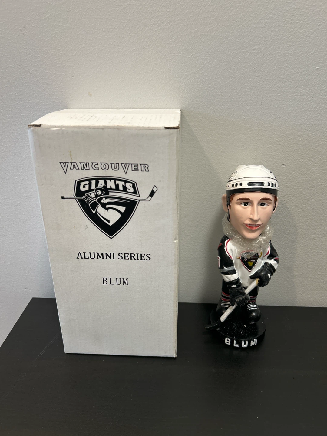 Vancouver Giants Alumni Series Blum Bobblehead - photo 3