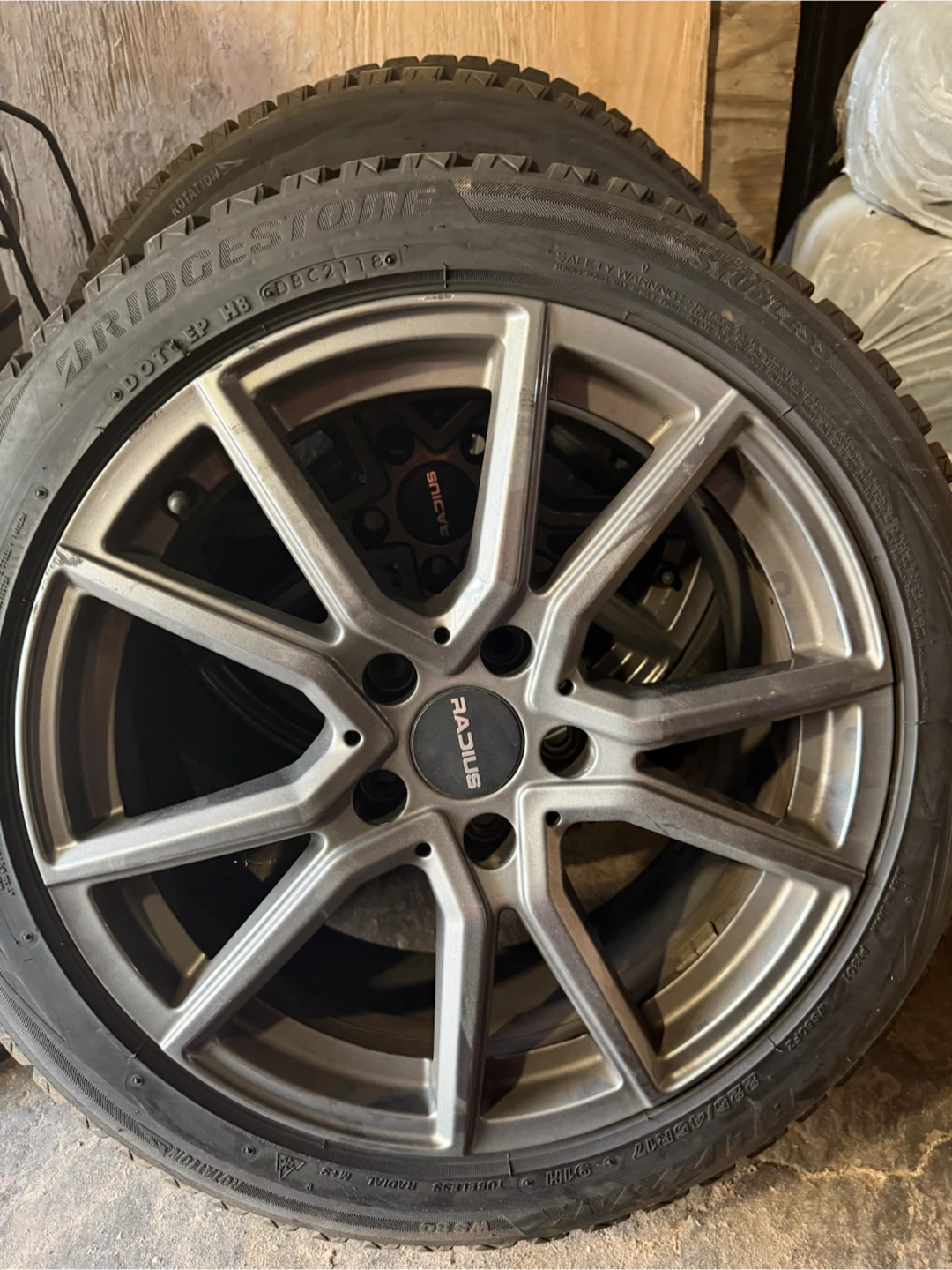Bridgestone Studless Tires with Radius Wheels - photo 5
