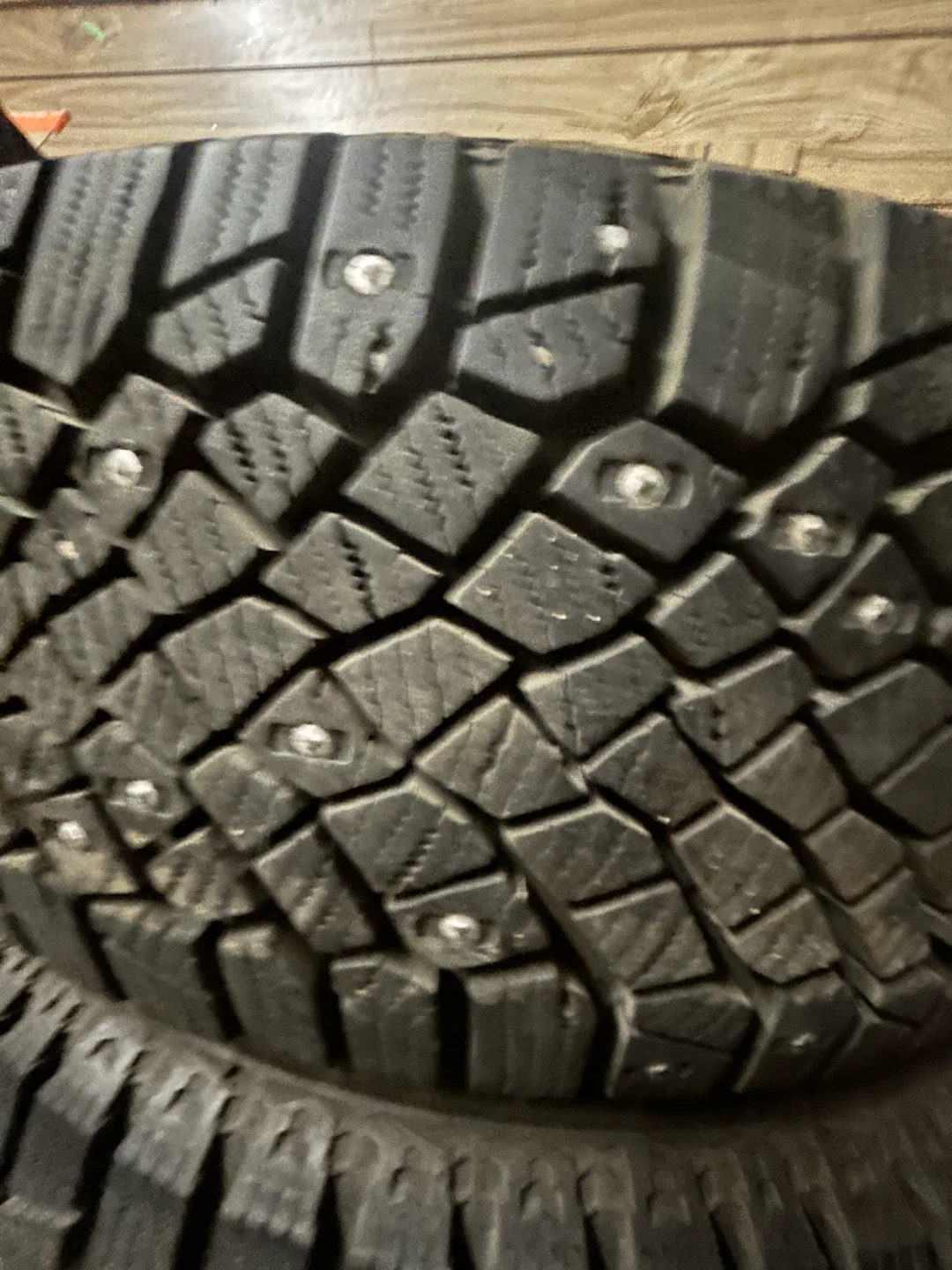 Set of 4 Winter Studded Tires 205 55 16 - photo 2