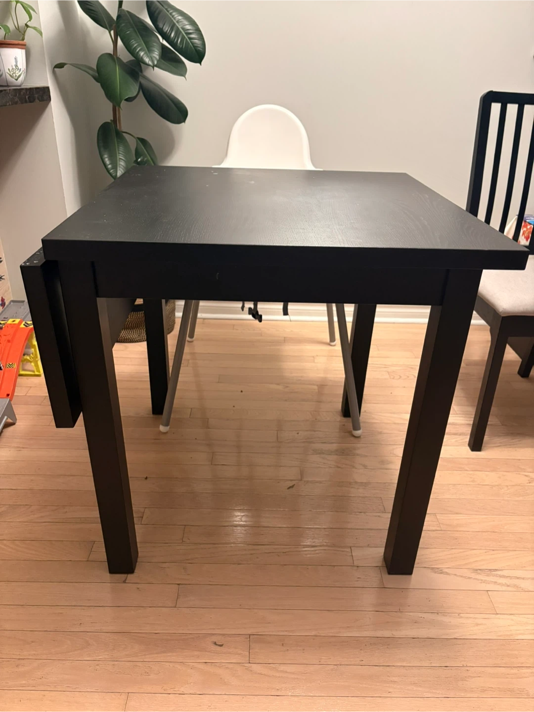 Funny table with 2 chairs - photo 2