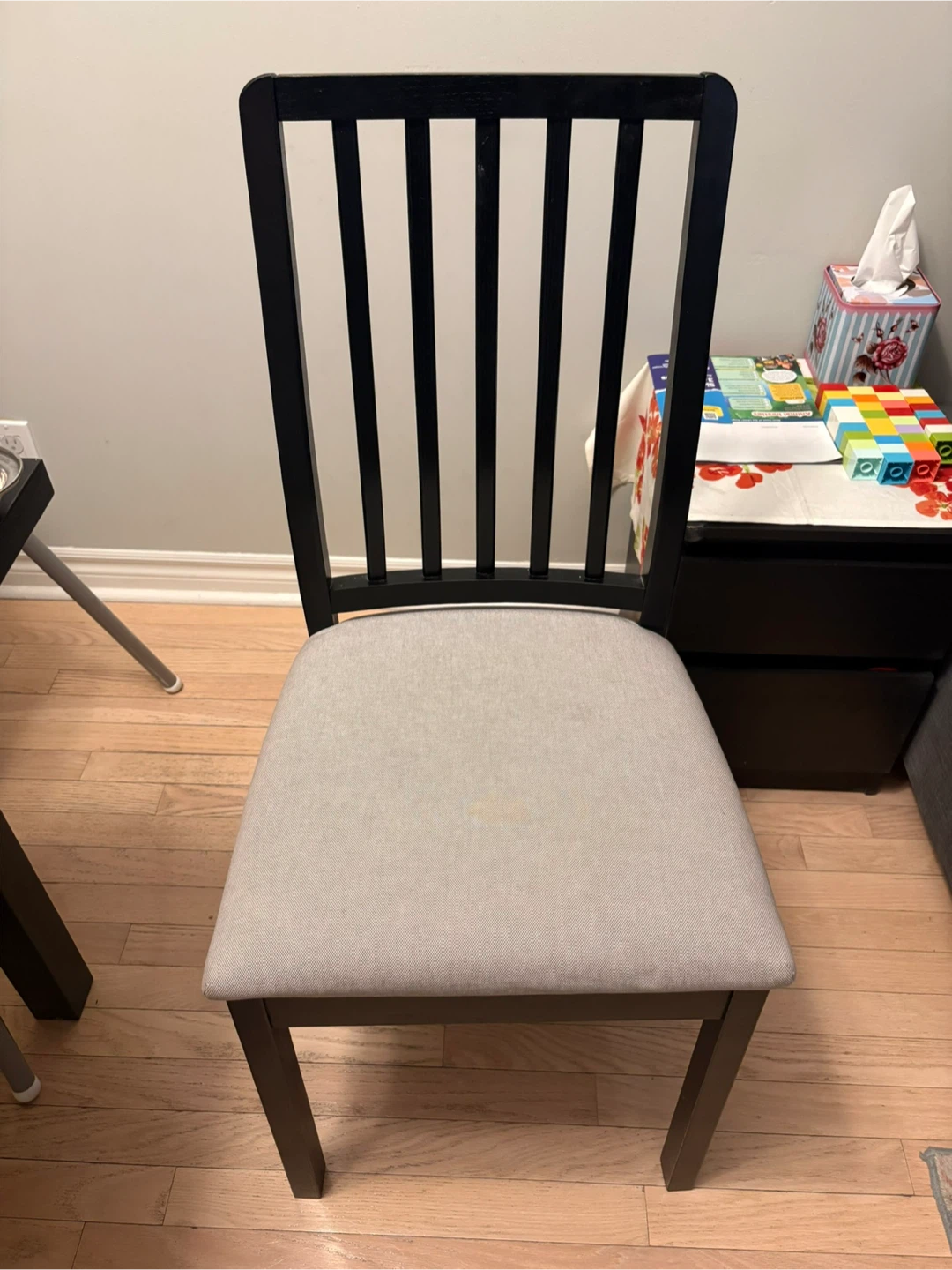 Funny table with 2 chairs - photo 5