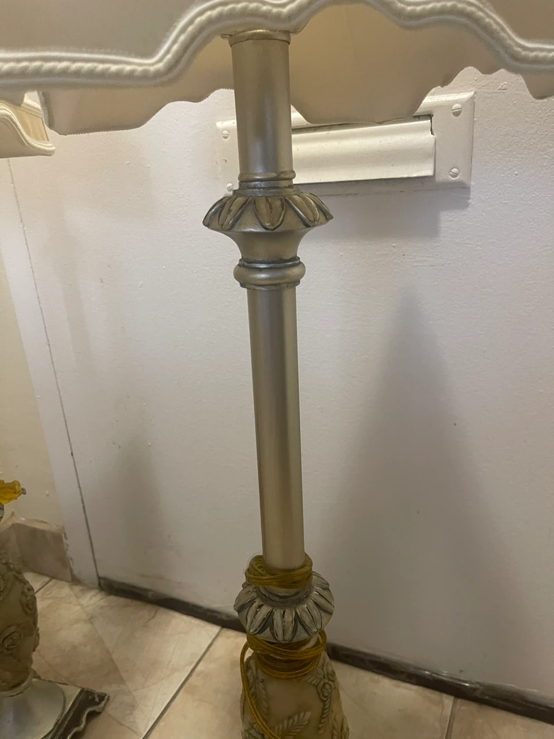 Set of Two Decorative Table Lamps - photo 4