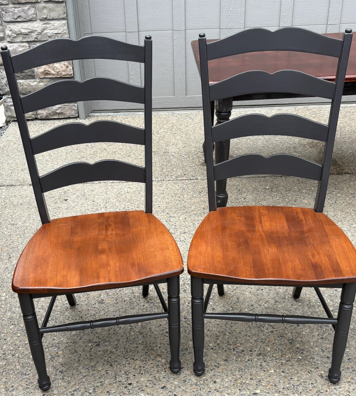 Kitchen/Dining room Table and chairs - photo 4