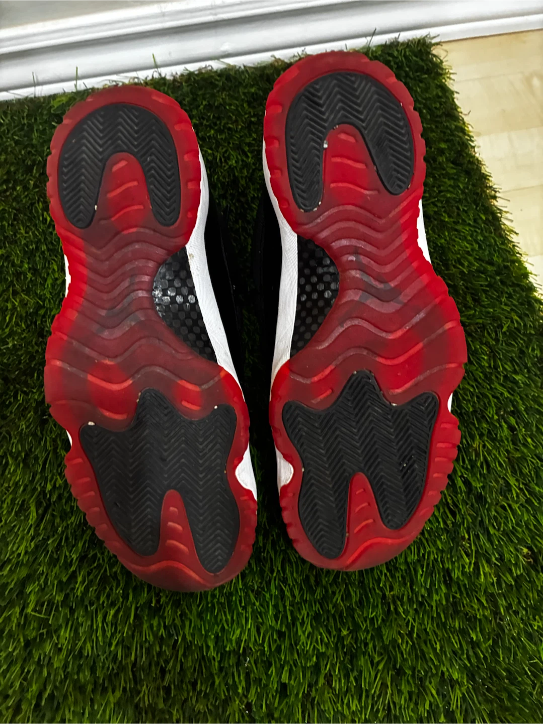 Air Jordan 11 Retro Low Bred - photo 4