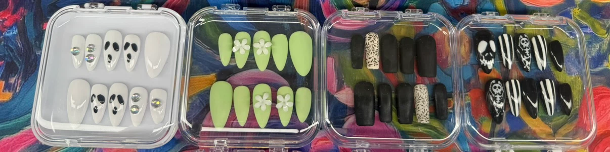 Large Collection of Press-on Nails - photo 4
