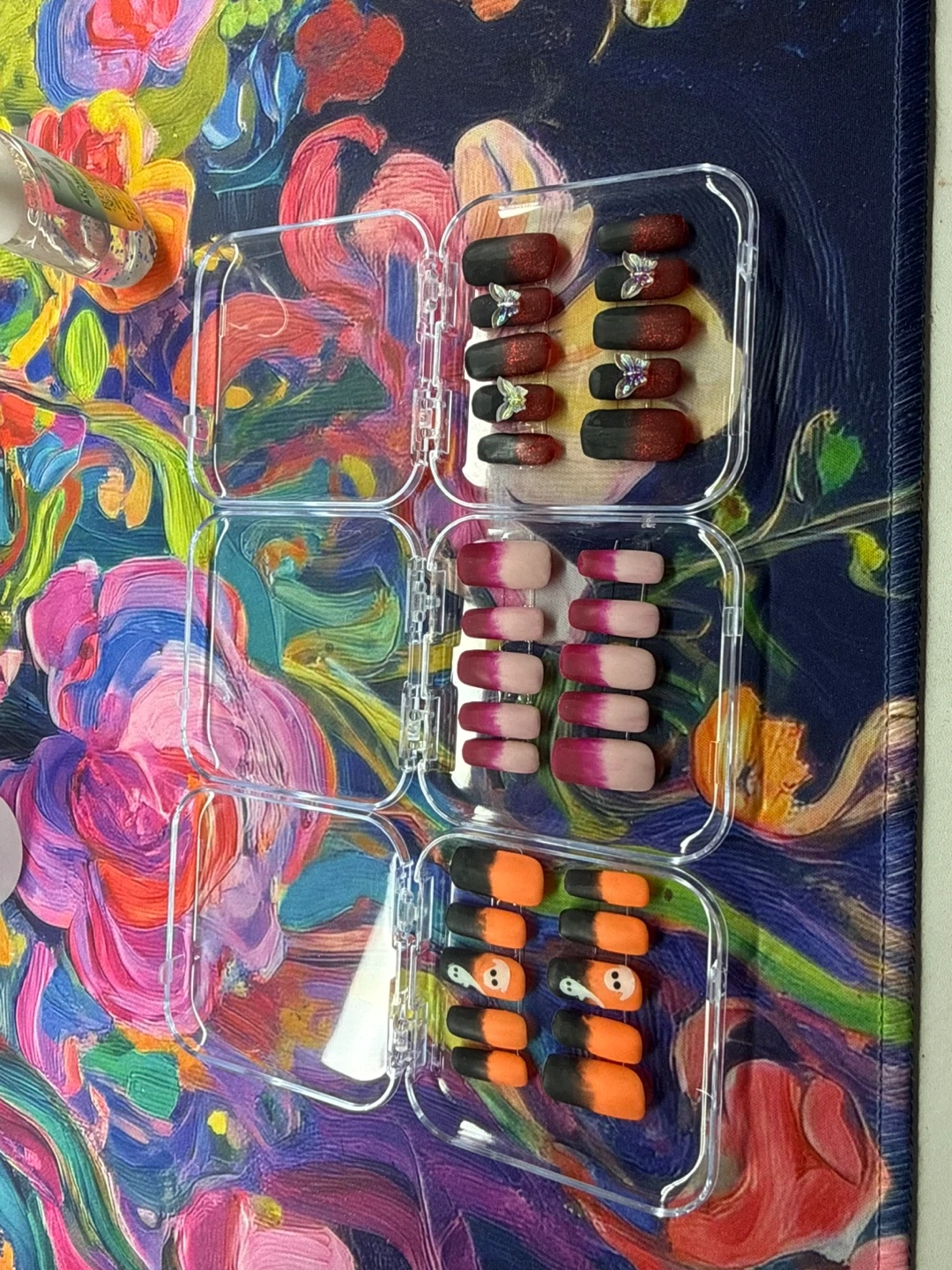 Large Collection of Press-on Nails - photo 5