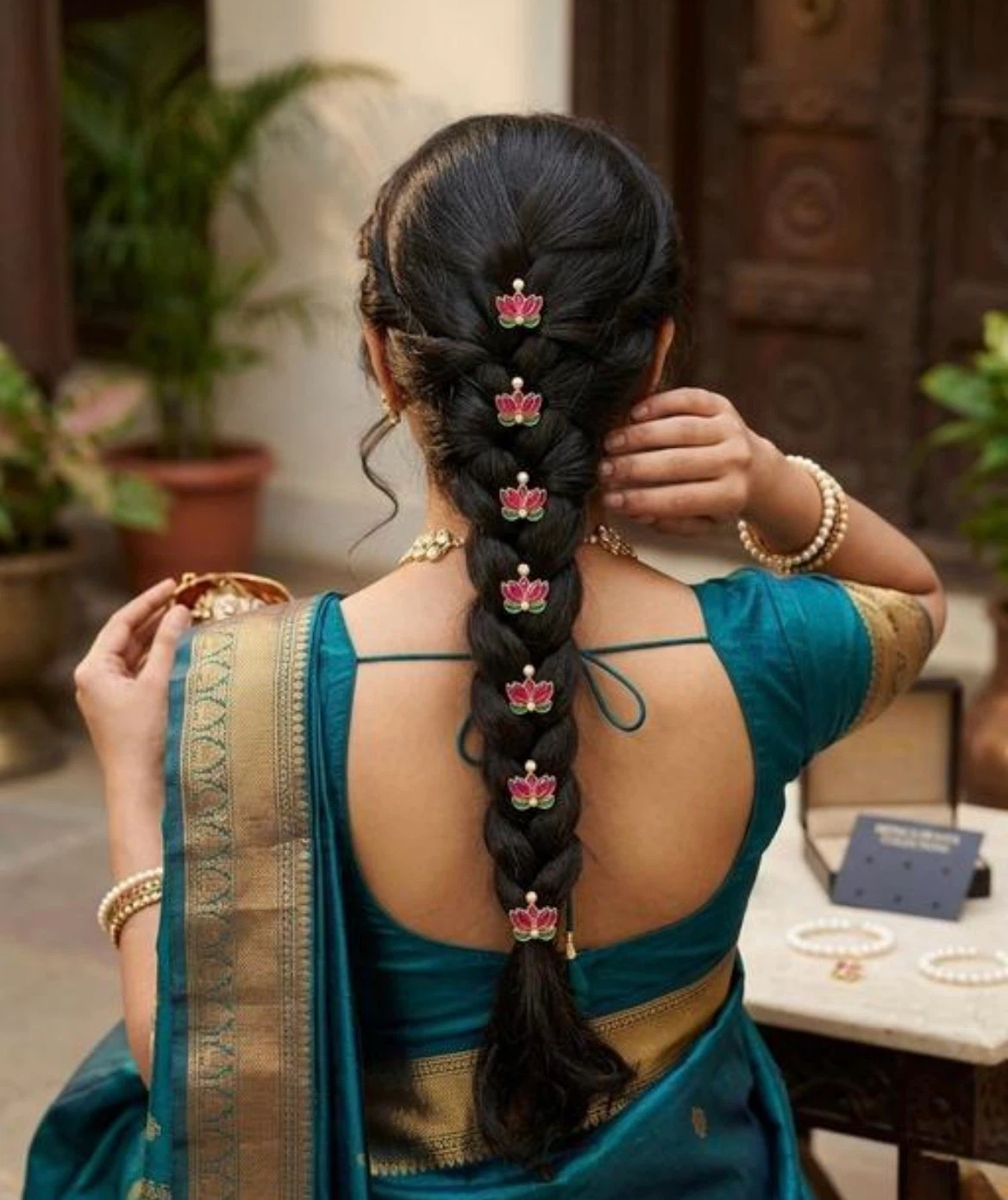 Set of 6 Lotus Hair Pins