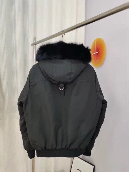 Moose Knuckles Winter Jacket - photo 4