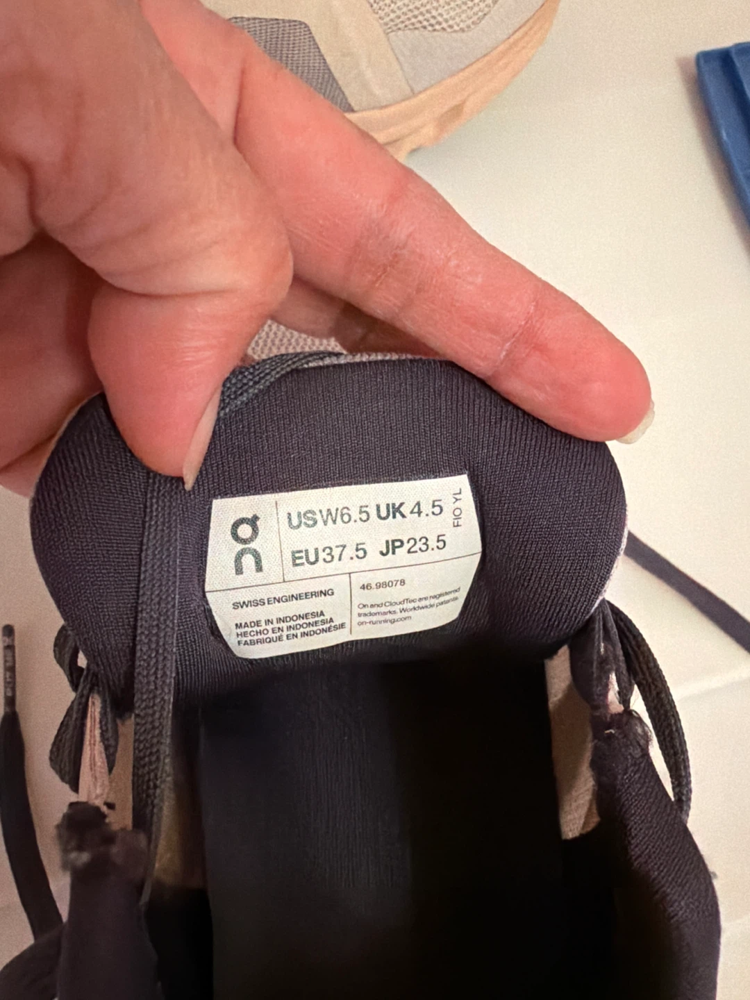 On Running Cloud Shoes - Women's Size 6.5 - photo 2