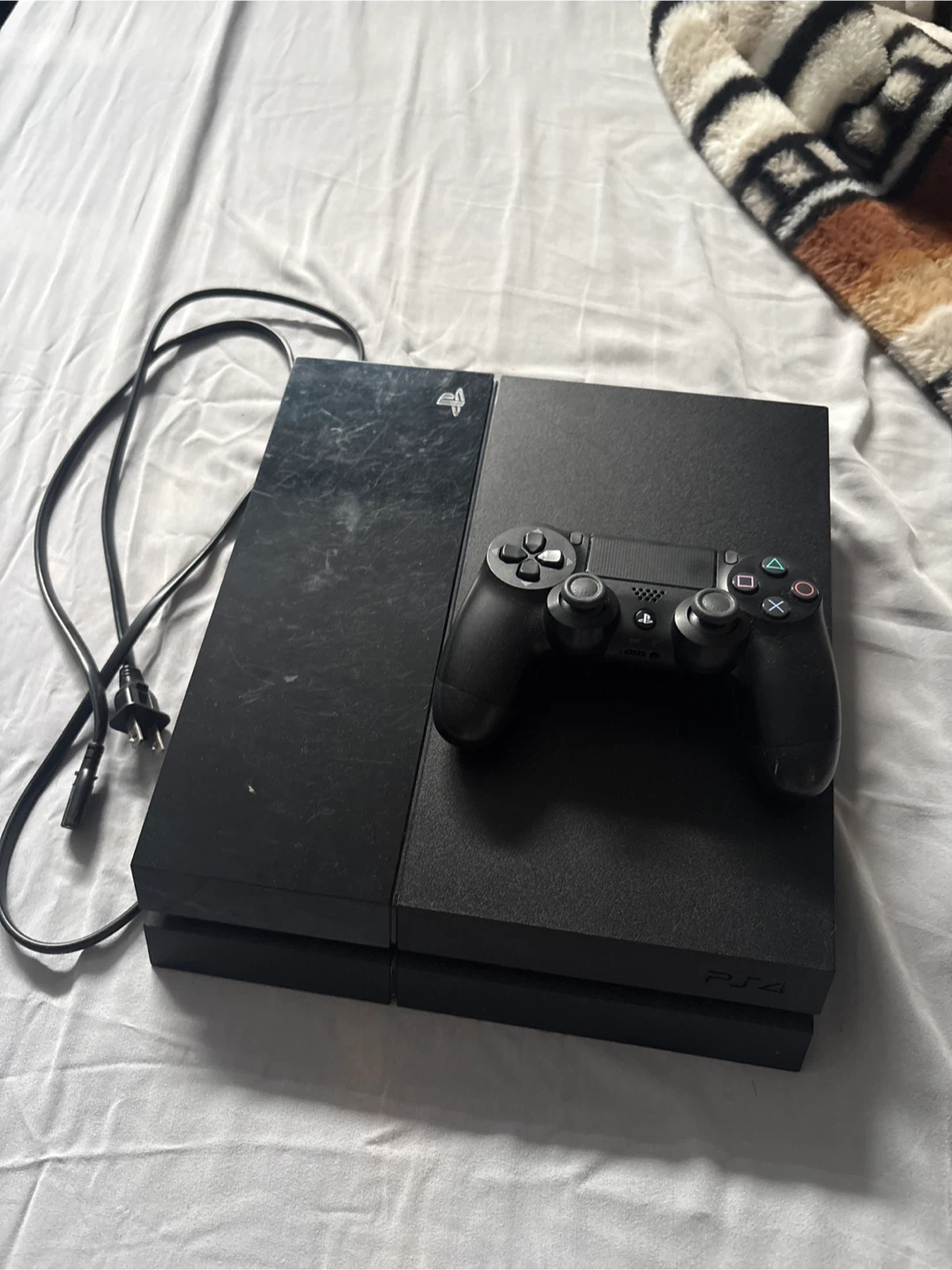 PlayStation 4 Console with Controller