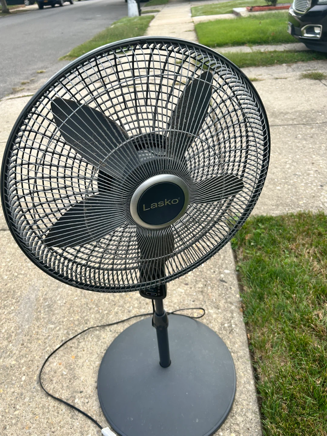 Lasko Oscillating Pedestal Fan - photo 2