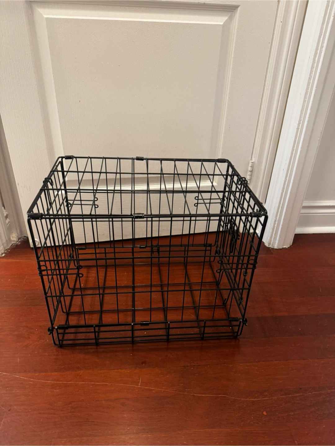 Black wire pet crate