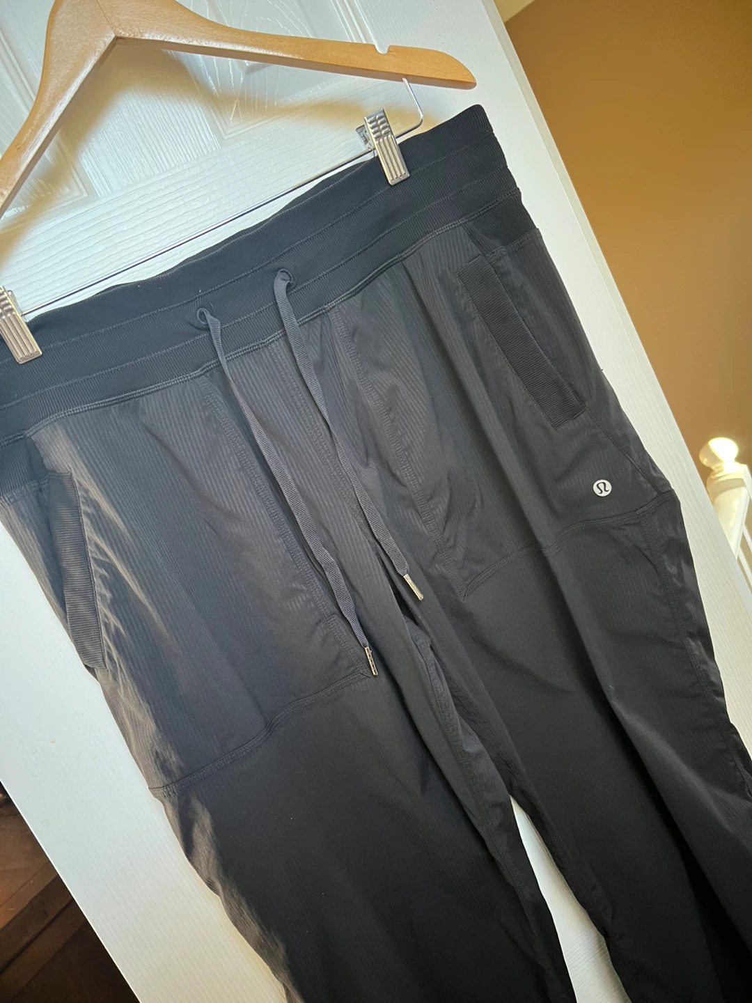 Size 12 black lulu dance studio pants - photo 2