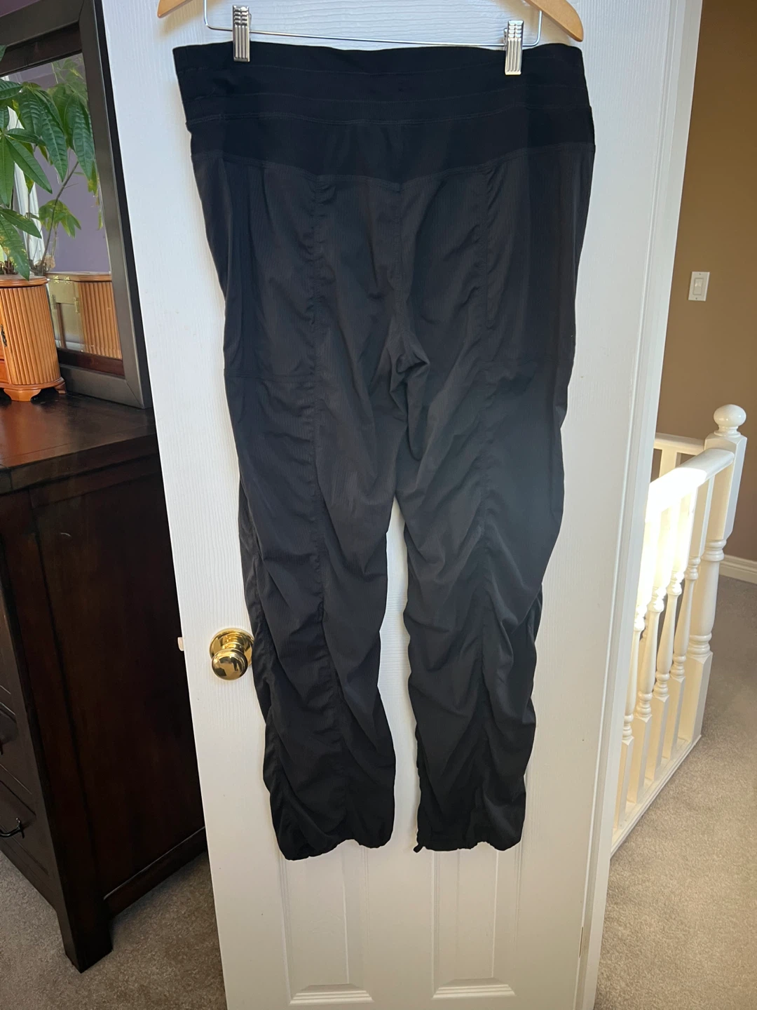 Size 12 black lulu dance studio pants - photo 3