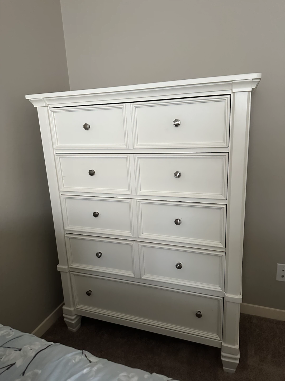 White 9-Drawer Bedroom Dresser with matching nightstand