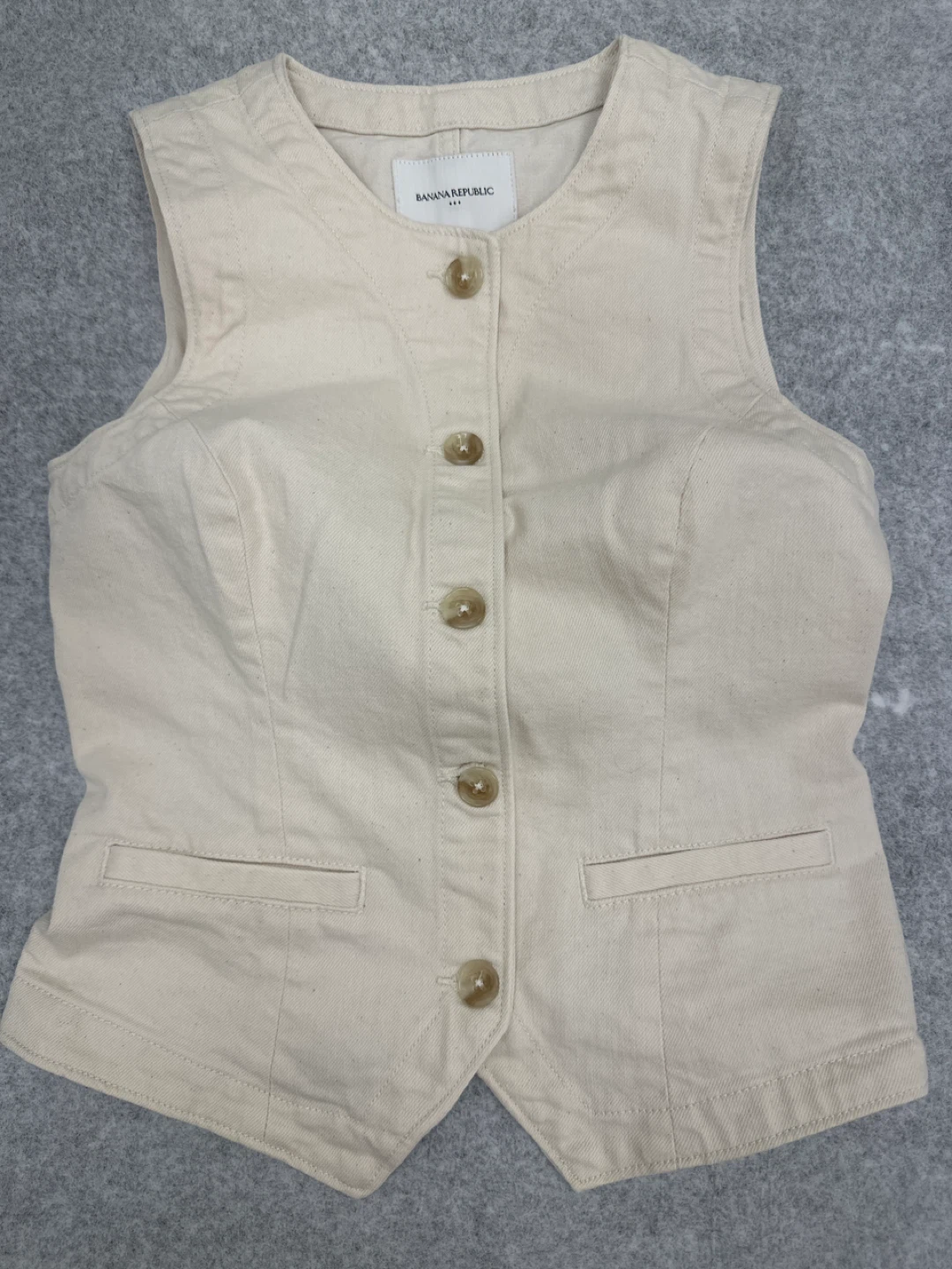 Banana Republic Cream Cotton Vest