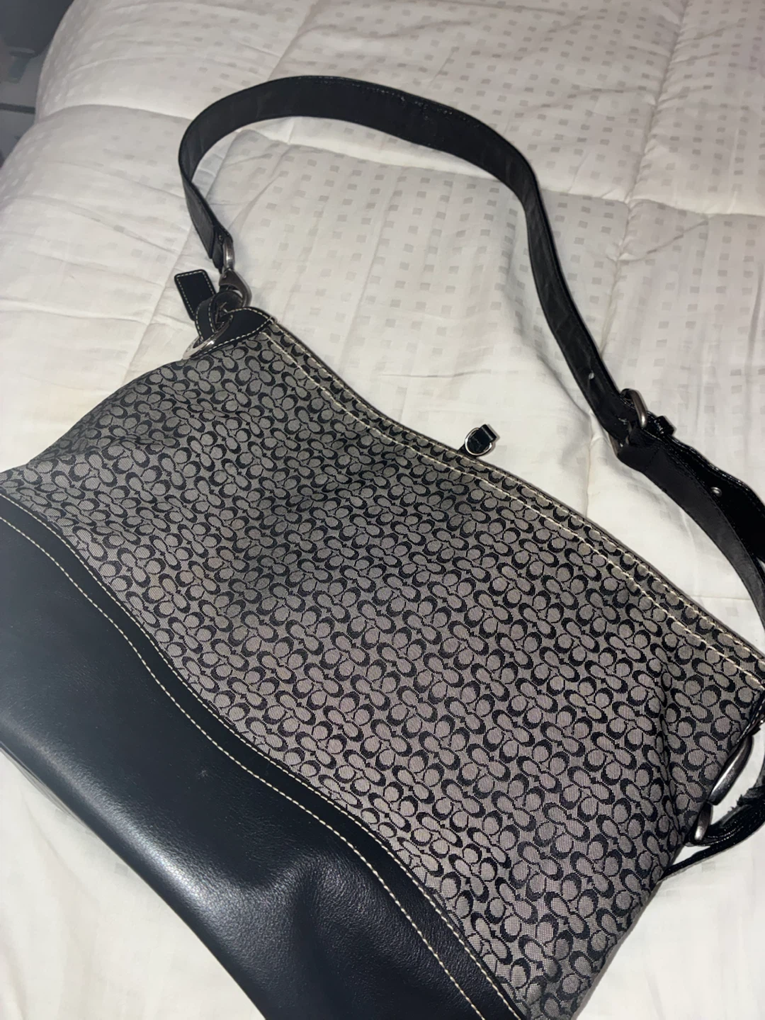 Coach Signature Hobo Bag Black - photo 2