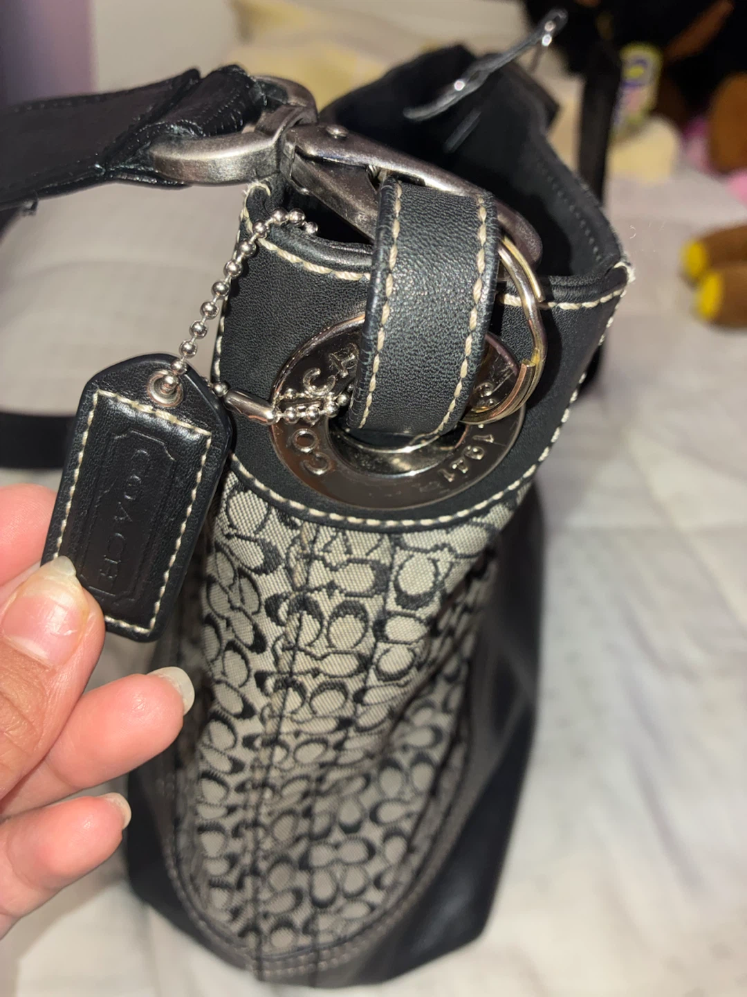 Coach Signature Hobo Bag Black - photo 3