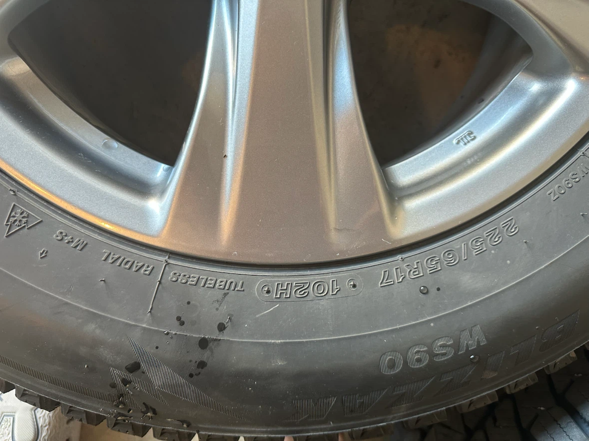2024 Toyota RAV4 Winter Tires + Alloy Rims | Bridgestone - photo 3