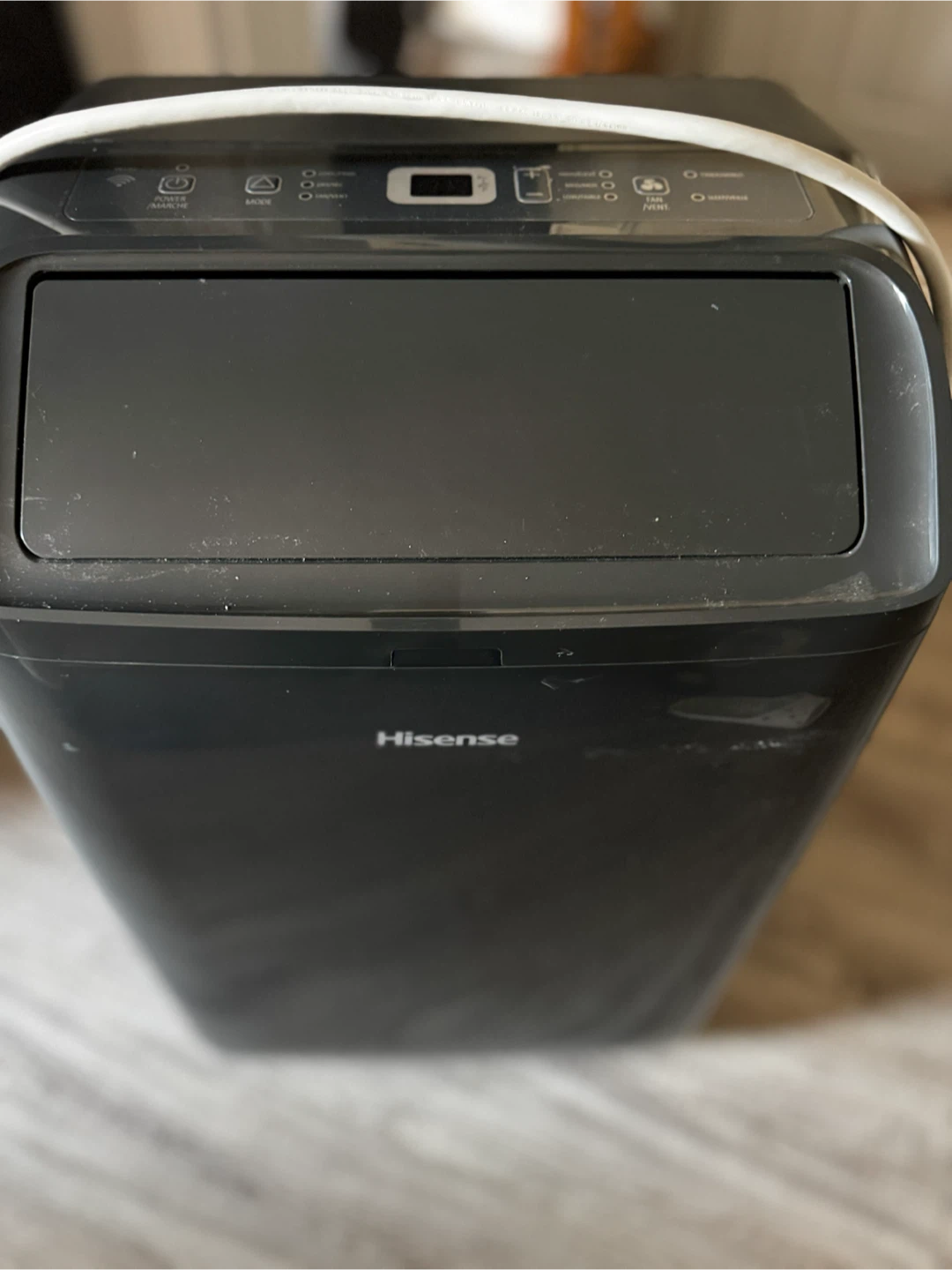 Hisense Portable Air Conditioner - photo 2