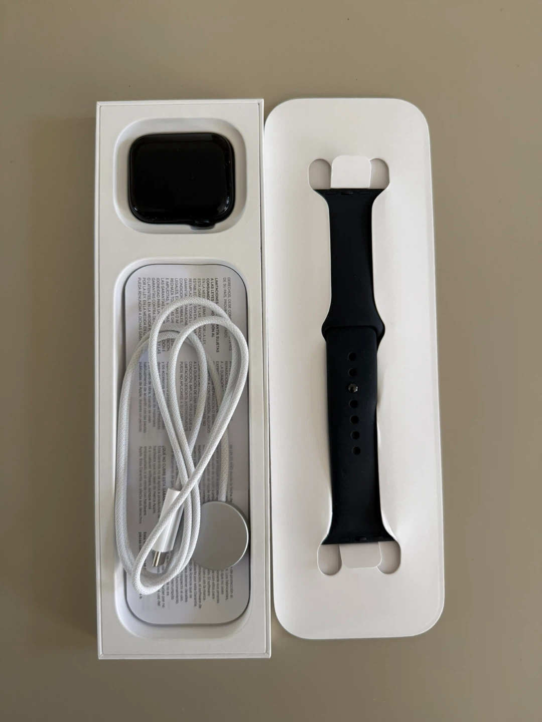 Like New! Apple Watch SE Gen 2 GPS 44mm - photo 2