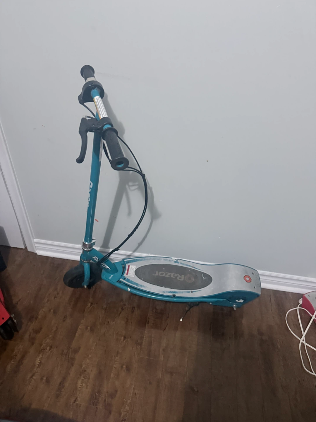 300e 30kmh  Electric Scooter - photo 3