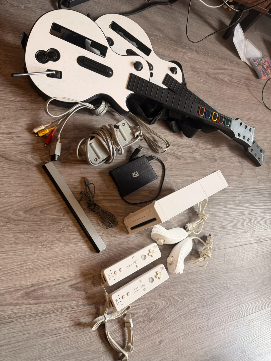 Nintendo Wii Console Bundle with Two Guitars - photo 3