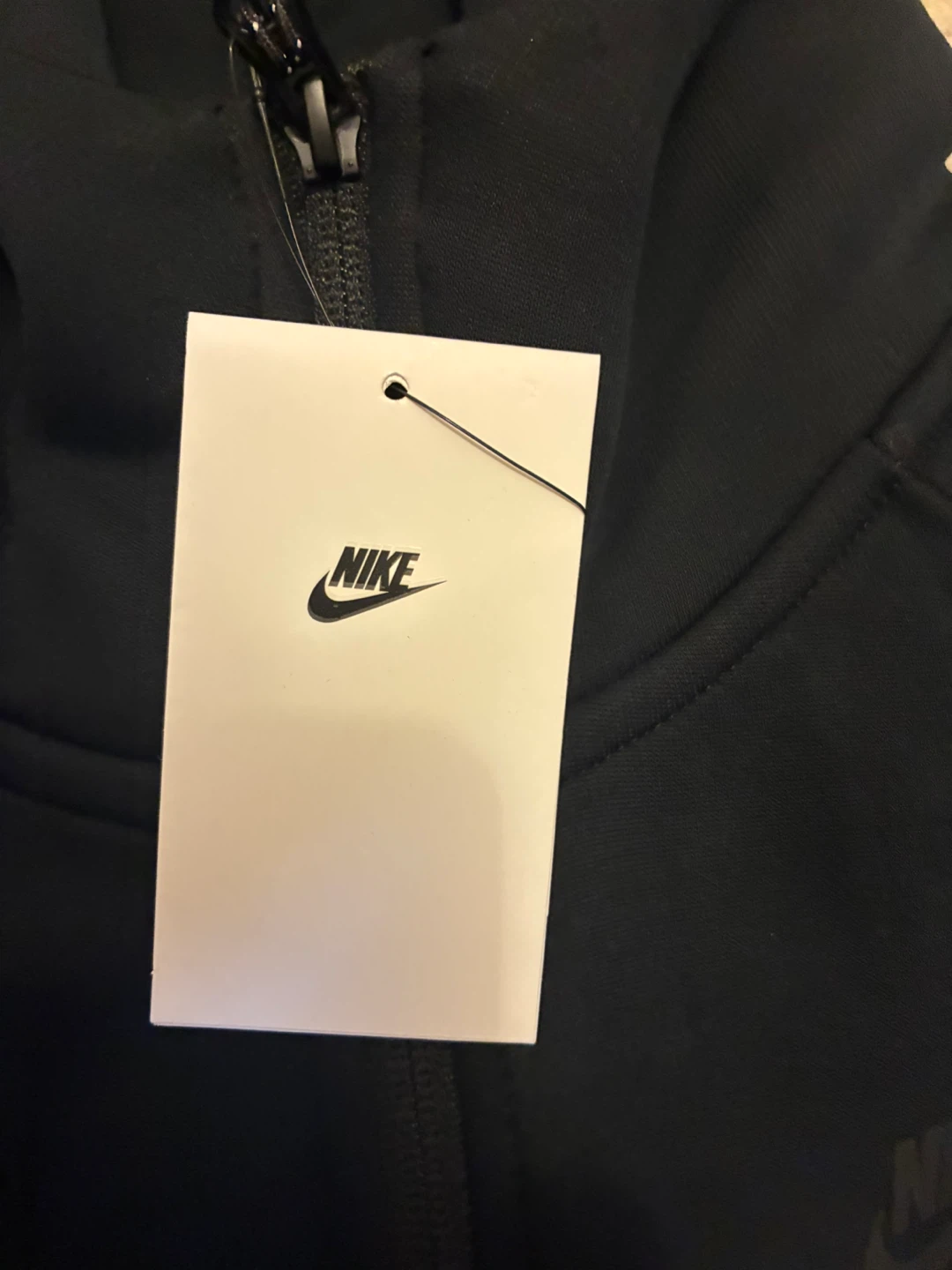 Nike Tech Fleece Full-Zip Hoodie - Black - photo 3
